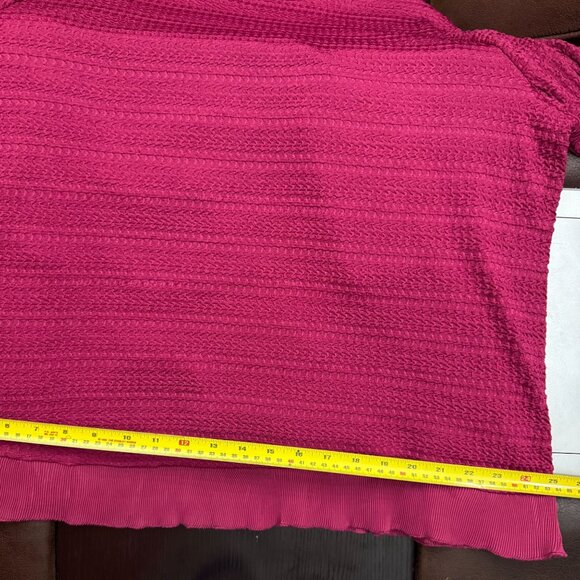 Calligraphie Waffle Textured Blouse XL Fuchsia Crinkle Hem Keyhole Button Back - Picture 9 of 10